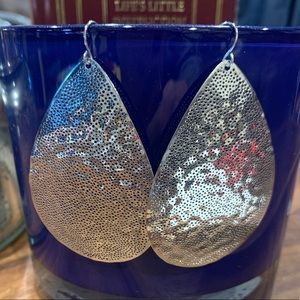 Featherlite SilverTone Earrings. Approx. 2 3/4” drop. NWOT